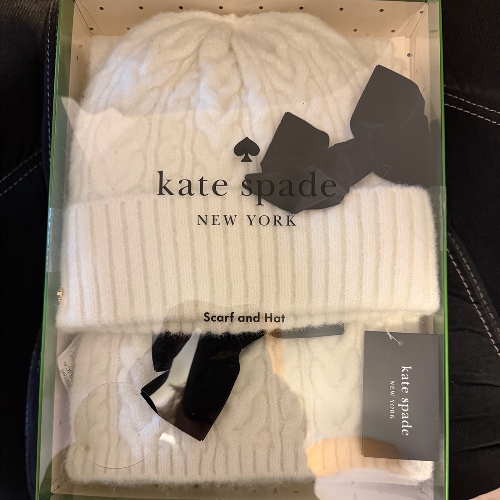 Kate Spade ♠️  Scarf and Hat set with black velvet bows NWT